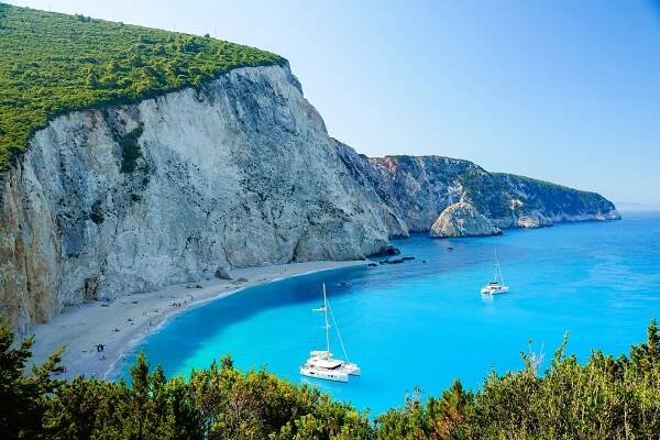 Konec léta na řeckém ostrově Lefkada – letenky z Vídně