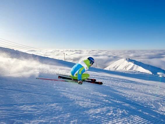Skiing Krvavec, ski resort Krvavec