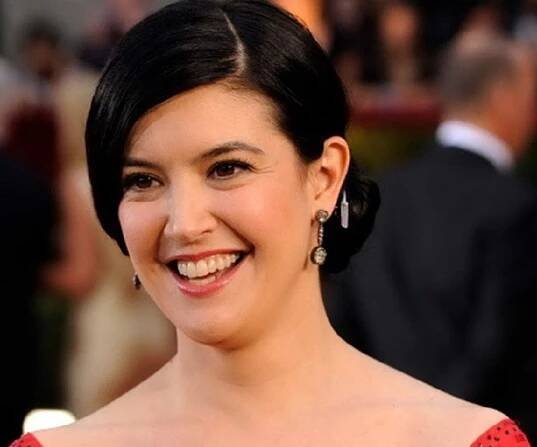 Phoebe Cates Biography - Facts, Childhood, Family Life & Achievements