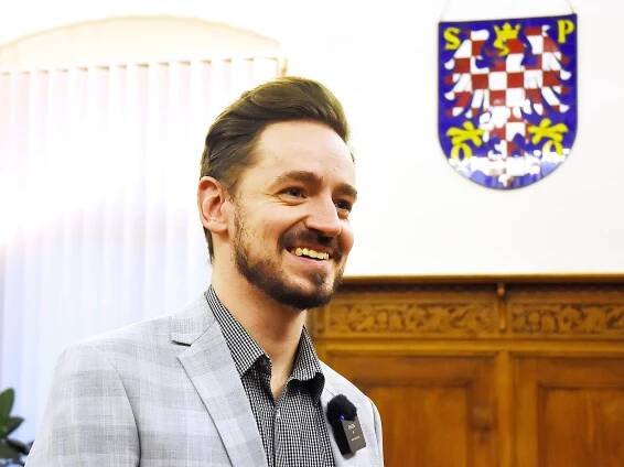 Nový bazén, hezčí tržnice i desítky bytů. Olomoucká radnice představila plány