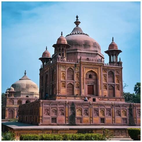 Top 19 Famous Tourist Places in Uttar Pradesh (2022) Travel Guide 9