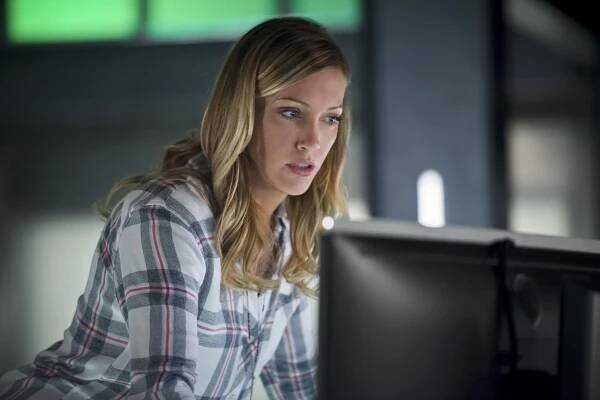 Arrow - Za minutu dvanáct - Z filmu - Katie Cassidy
