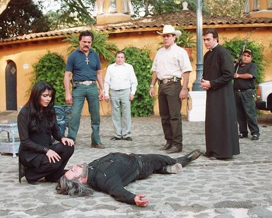 Abrázame muy fuerte - Z filmu - Victoria Ruffo, César Évora