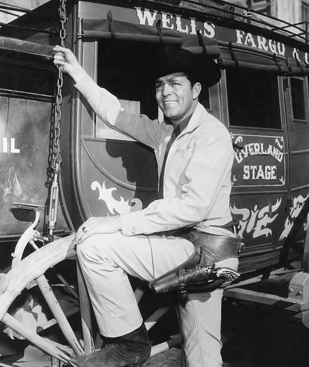 Dale Robertson, Actor, Dies at 89