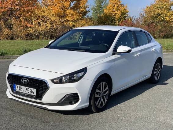 Hyundai i30 Fastback 1.4 TGDi - Výběrová auta