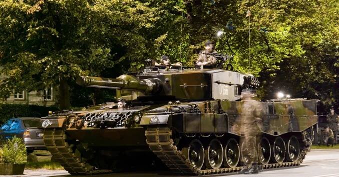 Obrana uzavřela smlouvu na sedm let servisu tanků Leopard 2A4 až za 6,16 mld. Kč - Echo24.cz