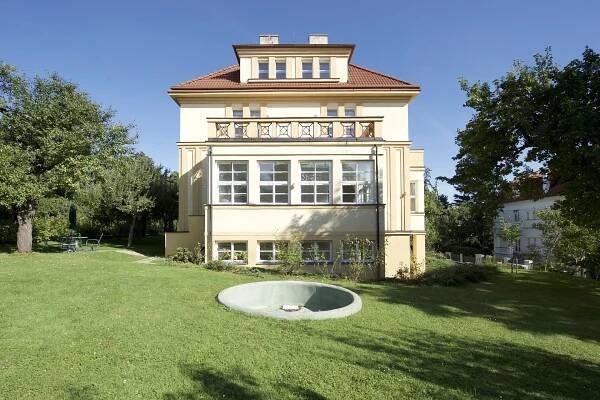 Malá, Střešovice - Praha 6 | Pronájem, Rodinný dům, 7+1, 410 m²