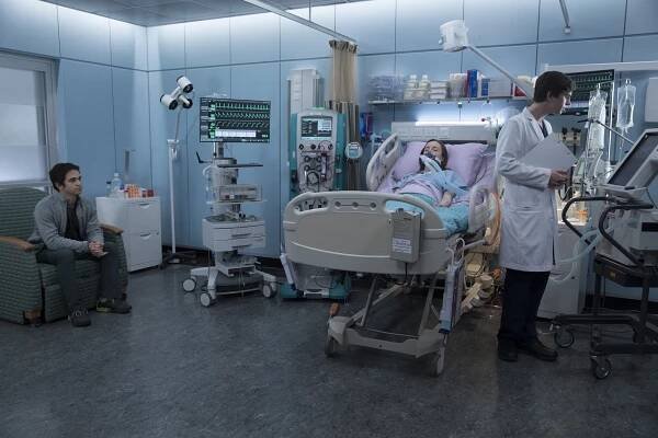 Zachary Gordon, Freddie Highmore - Dobrý doktor - Jablko - Z filmu