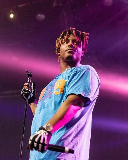 Zemřel raper Juice WRLD, 21letý muzikant zkolaboval na letišti