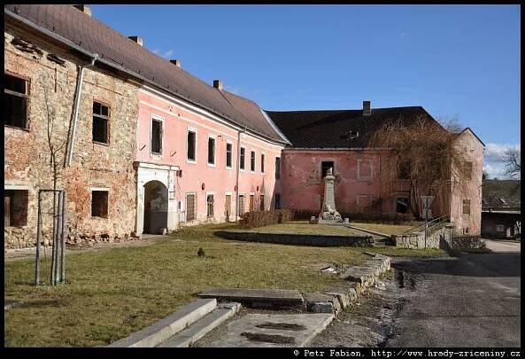 Hrady, tvrze, zámky a zříceniny – Fotografie z roku 2018 – 1.část / hrady-zriceniny.cz