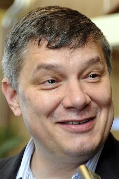 Hušák: tyran i (všeho)schopný stratég