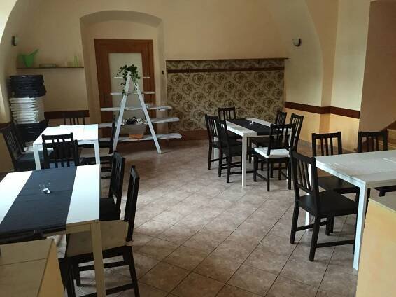 Restaurace pod Lípou - pronájem prostor - Nasavrky