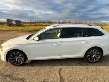 Bazar: prodej Škoda Superb 3 l&k 2.0tdi 140kw manuál, ojeté, nafta, rok 2016, barva bílá - Portál řidiče