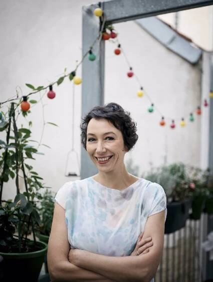 FOTO: Rakouská herečka Ursula Strauss ztvární Marii Terezii. – stránka 3