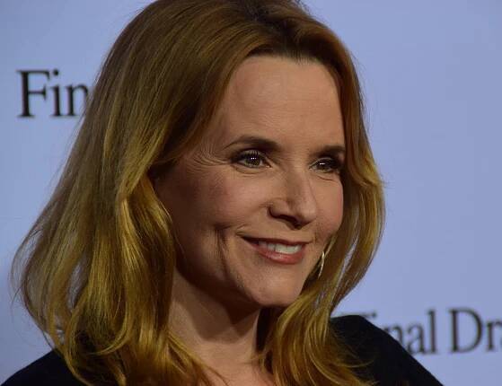 Soubor:Lea Thompson February 2015.jpg – Wikipedie