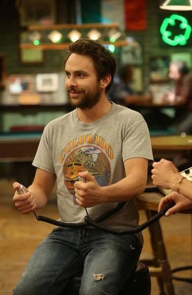 It's Always Sunny in Philadelphia - Mac a Dennis si koupí sdílený dočasný pronájem - Z filmu - Charlie Day