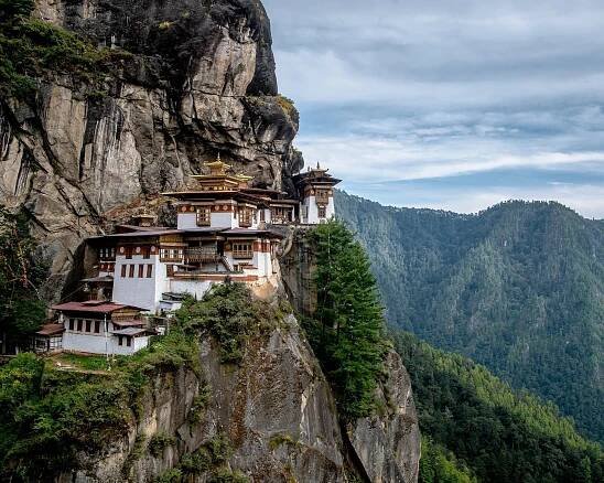Private Jet Journeys to Japan's Exclusive Hideaways