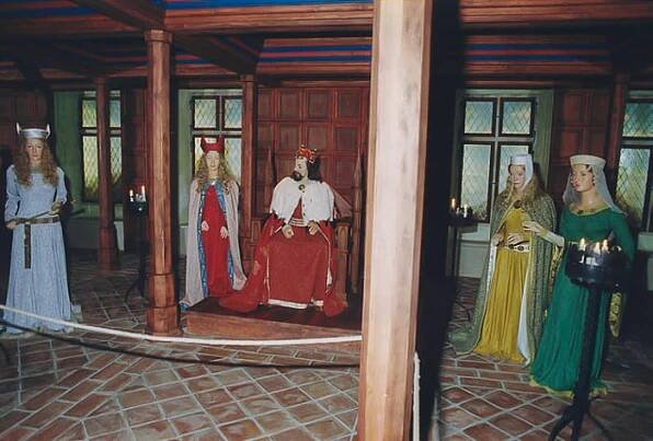 Muzeum voskových figurín Karlštejn - Karlštejn, Střední Čechy