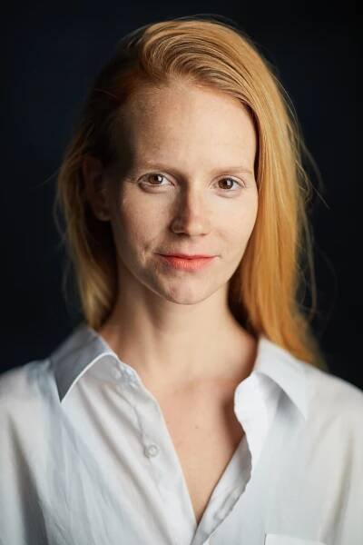 PORTRAITS | Eva Sakálová