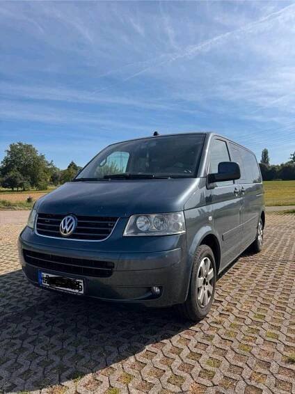 Volkswagen VW T5 MULTIVAN - VW T5 Multivan Gebrauchtwagen in Stuttgart