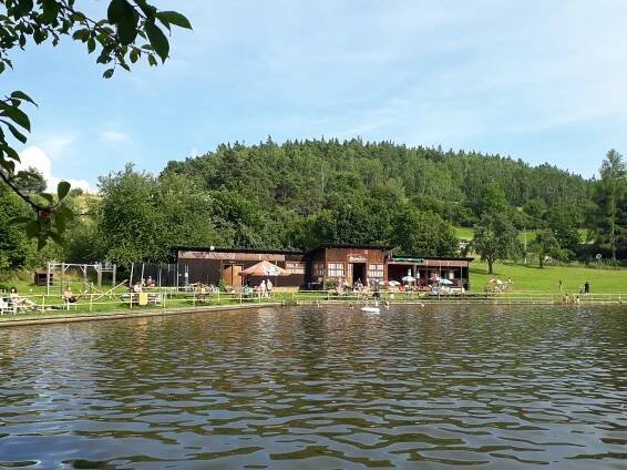 Živá komunita: Napněme plachty Plovárně Manětín! | Darujme.cz