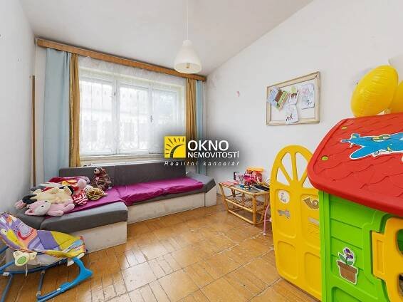 Dům s velkým potenciálem využití a rovinnou zahradou | Reality.iDNES.cz 