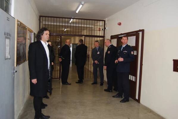 Věznici Kynšperk nad Ohří navštívil sněmovní podvýbor pro vězeňství | Vězeňská služba České republiky