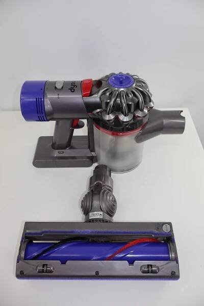 Dyson V8 Absolute Akku-Staubsauger