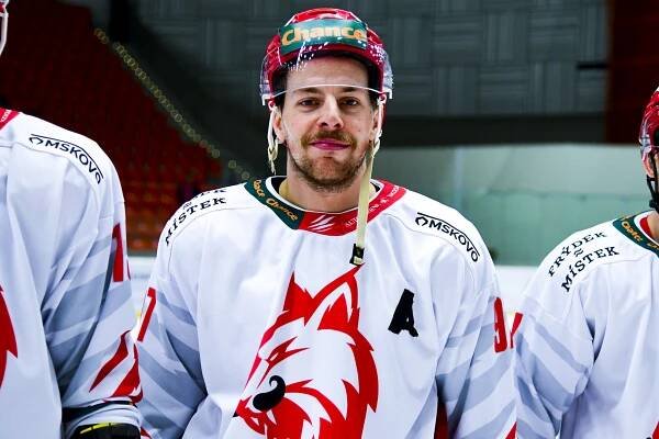 Rysi se zapojili do kampaně Movember
