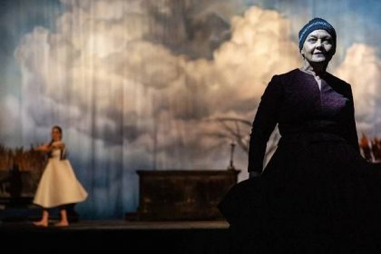Erbenova Kytice v Národním divadle: Úhledná podívaná pro děti i dospělé, ale nic víc