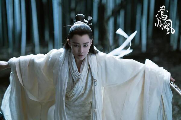 Untouchable Lovers - Fotosky