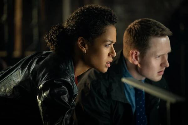 Gugu Mbatha-Raw, Ross Anderson - V letu - Z filmu