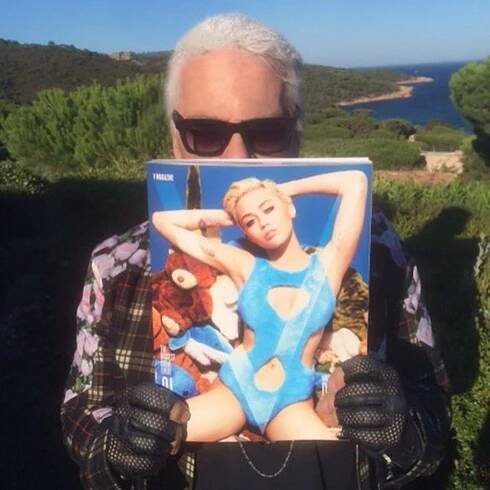 Nepoučitelná Miley Cyrus: Na obálce magazínu šla do naha
