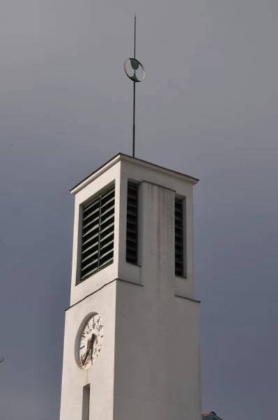 Soubor:Brno-Židenice-evangelický-kostel2015b.jpg