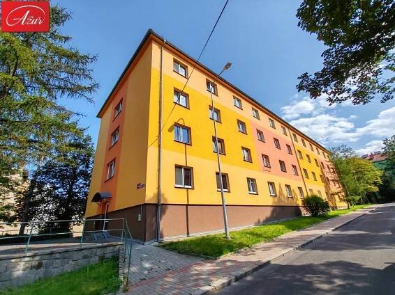 Pronájem krásného jednopokojového bytu pár minut od Zámecké zahrady, Teplice, obrázek č. 1