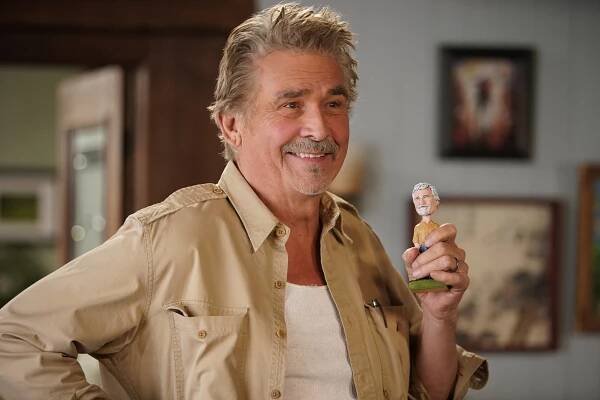 Rodinka na kousky - Toilet Shaving Stuck Fertility - Z filmu - James Brolin