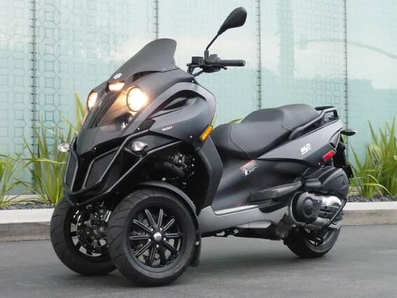 Piaggio MP3 500