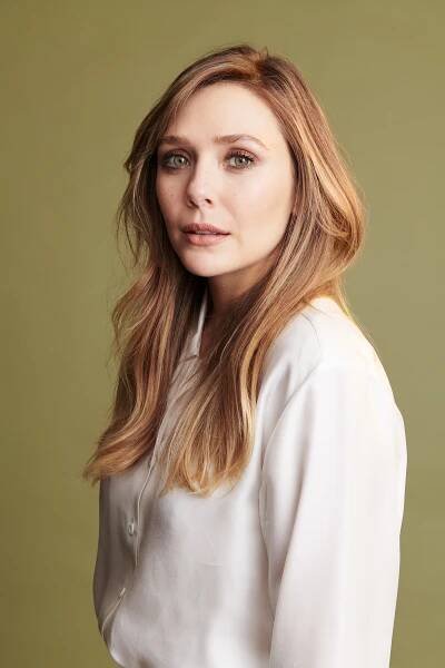 27 Things We Learned On Set With Elizabeth Olsen