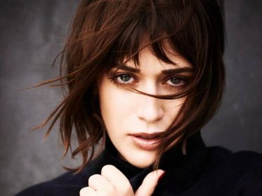 Lizzy Caplan Best Movies and TV Shows