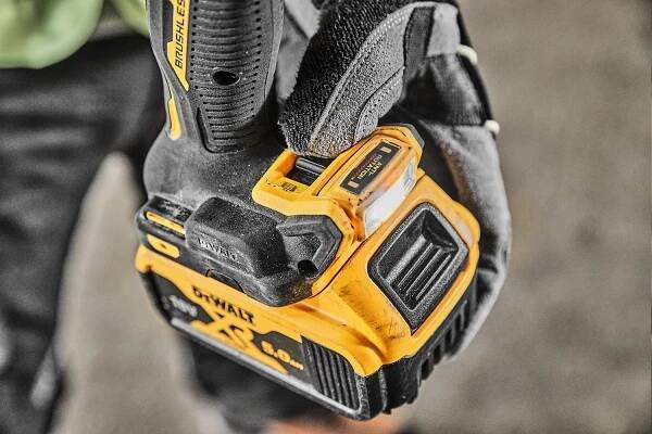 Aku vrtačka Dewalt DCD800P2T 18V 2x5,0Ah : Dewalt-eshop.cz