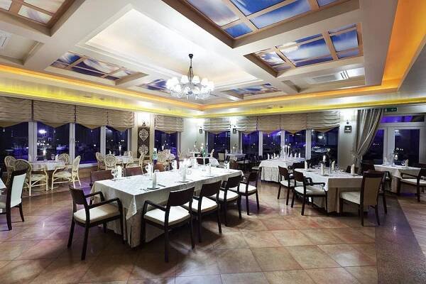 Papuga Park Hotel Wellness Marrakesz & Spa Bílsko-Bělá Exteriér fotografie