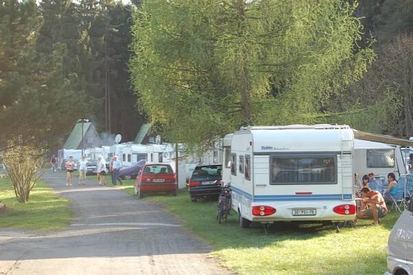 Plzeňští karavanisté jezdí do babylonského kempu čtyřicet let