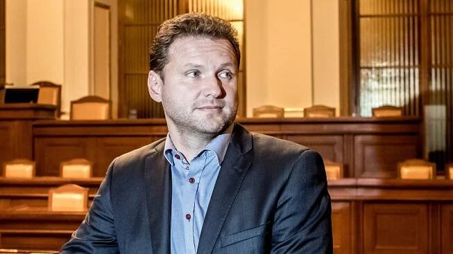 Vondráček o lichvářích: Znali jsme se letmo, poskytli jsme jim jen právní služby