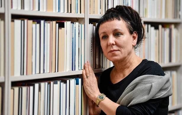 Nové povídky Tokarczukové nutí přemýšlet, do jaké míry jsme obětí sebeklamu
