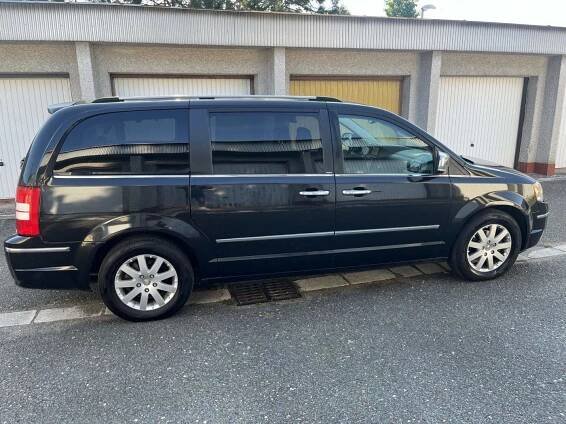 Prodej Chrysler - Grand Voyager 2.8 CRD LIMITED 7MÍST | tutut.cz