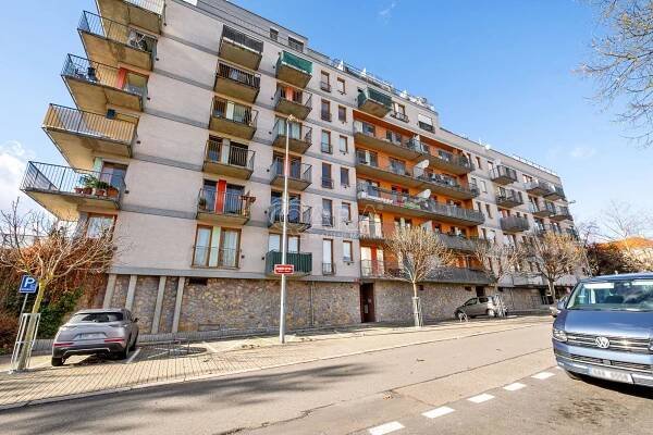 Pronájem bytu 2+kk 51m2, kousek od metra Budějovická – QARA