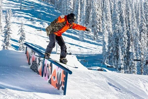 public art & women in snowboarding