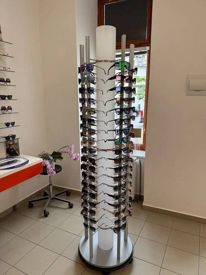 Nabízíme širokou řadu brýlí a obrouček | Oční optika Žďár nad Sázavou