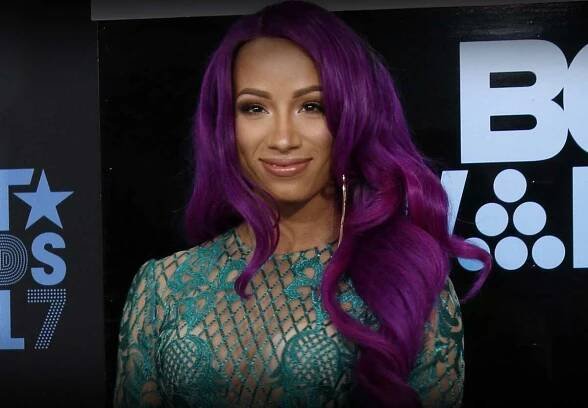 WWE fans left in shock as Sasha Banks shows off dramatic new look