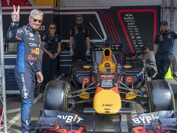 Bývalý pilot Red Bullu David Coulthard